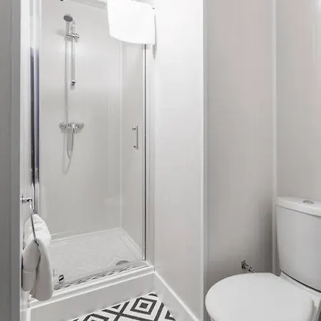 Centre 8 With Kitchenette, Free Wifi And Smart Tv By Yoko Apartmán